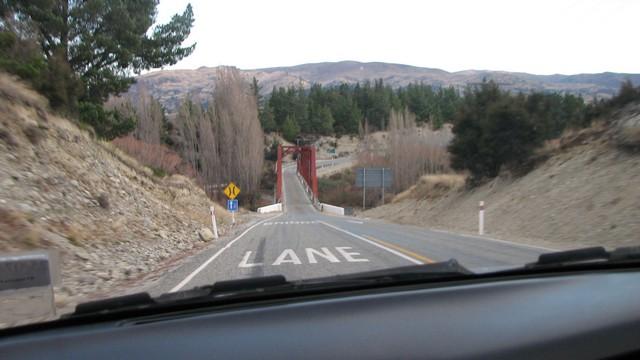 2007-05-21 NZ Lake Tekapo, Wanaka IMG_8049 There are lots of one-lane bridges -- very practical and thrifty